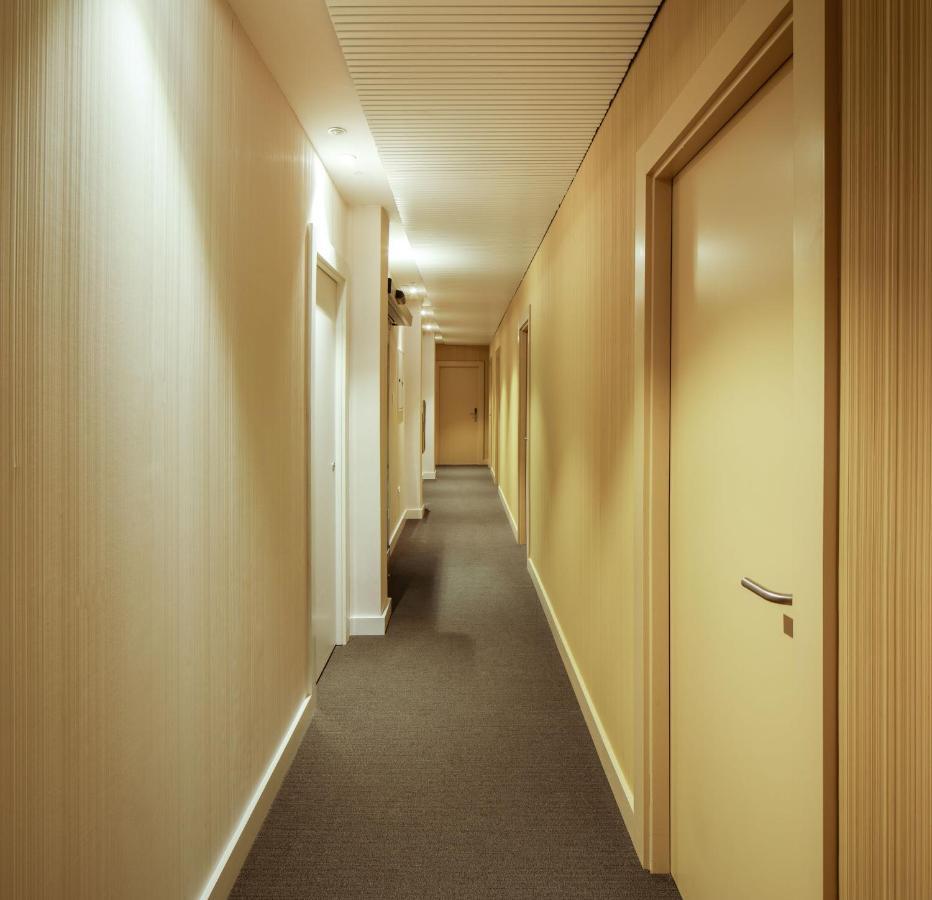 Mush Room Apartamentos Севилья Экстерьер фото